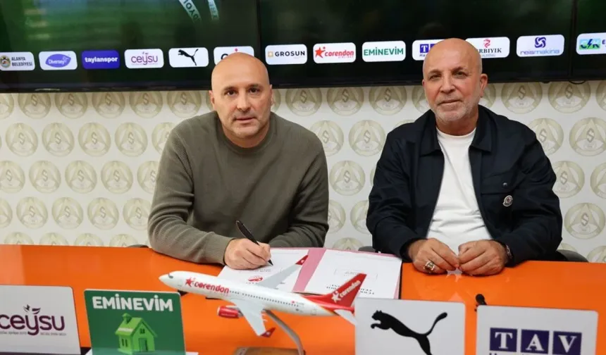 Alanyaspor'un yeni teknik direktörü Sami Uzun oldu.